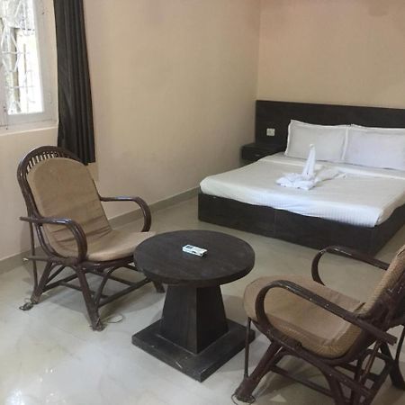 Ave Maria Guest House Candolim Extérieur photo
